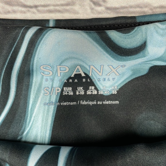 NWT Spanx Booty Boost 7/8 Printed Marble Leggings - Size Small - Picture 8 of 12